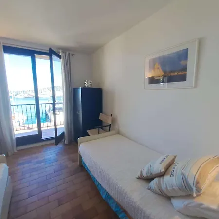 Appartement Brigantine112 - Appt 4 Pers Climatisé Vue Avec Accès Direct Au Port, Proche De St Tropez Et Ses Plages