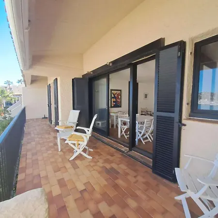 Brigantine112 - Appt 4 Pers Climatise Vue Avec Acces Direct Au Port, Proche De St Tropez Et Ses Plages