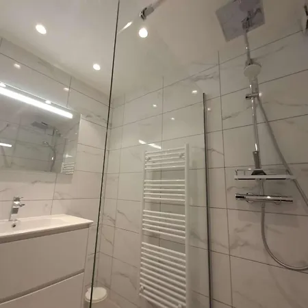 Brigantine112 - Appt 4 Pers Climatise Vue Avec Acces Direct Au Port, Proche De St Tropez Et Ses Plages Apartament *